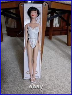 16 Doll Robert Tonner Tyler Wentworth White Lingerie