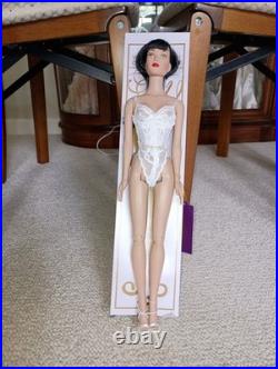 16 Doll Robert Tonner Tyler Wentworth White Lingerie