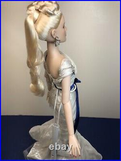 16 Tonner Antoinette Lumina 2010 Convention Limiter 100 Vinyl Doll Elegant #U
