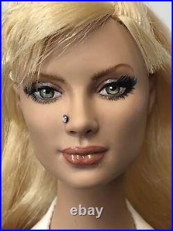 16 Tonner Tyler Wentworth Doll Blonde OOAK Repaint Face By Mel S. 2006 BW #u