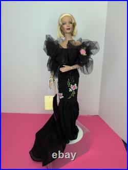 16 Tonner Tyler Wentworth Doll C'est Magnifique Beaded Black Gown Blonde #T
