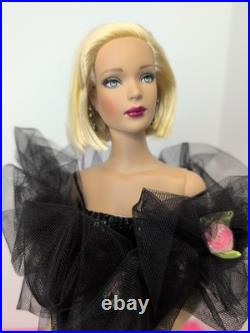 16 Tonner Tyler Wentworth Doll C'est Magnifique Beaded Black Gown Blonde #T