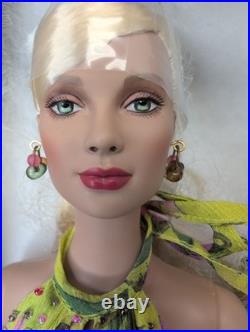 16 Tonner Tyler Wentworth Doll Chase Model Angelina In Miami Beach Beauty WithBox