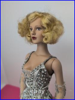 16 Tonner Tyler Wentworth Doll Chicago Roxie FAO Schwartz Renee With Tag #T