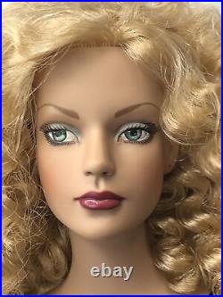 16 Tonner Tyler Wentworth Doll Curly Blonde Hair 2004 Sydney Chase LE 1500 #U