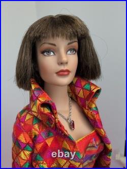 16 Tonner Tyler Wentworth Doll Mosaic Modern Sydney Chase Brunette With Tag #T