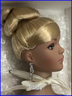 16 Tonner Tyler Wentworth Doll Standing Ovation Elegant Blonde With Box