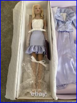 16 Tonner Tyler Wentworth Doll Sweet Indulgences Gift Set With Box