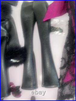 16 Tonner Tyler Wentworth Doll Weekend in Washington DC Brunette Gift Set