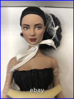 16 Tonner Tyler Wentworth Fashion Doll Angelina Mystique Black Hair MIB U3
