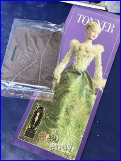 16 Tonner Tyler Wentworth Fashion Doll Angelina Mystique Black Hair MIB U3