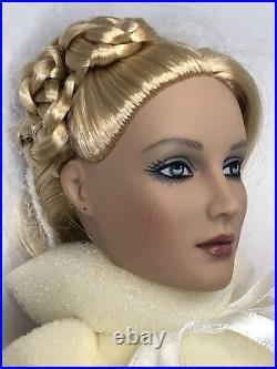 16 Tonner Tyler Wentworth Fashion Doll Dreams Elegant Blonde Braids MIB #U