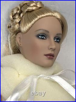 16 Tonner Tyler Wentworth Fashion Doll Dreams Elegant Blonde Braids MIB #U