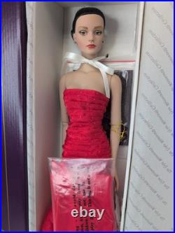 16 Tonner Tyler Wentworth Fashion Doll Holiray Gala Sydney Brunette NRFB