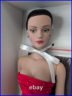 16 Tonner Tyler Wentworth Fashion Doll Holiray Gala Sydney Brunette NRFB
