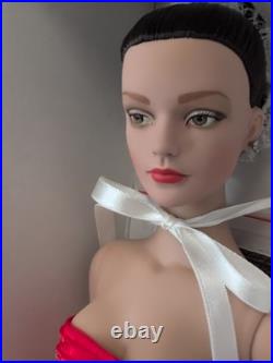 16 Tonner Tyler Wentworth Fashion Doll Holiray Gala Sydney Brunette NRFB