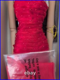 16 Tonner Tyler Wentworth Fashion Doll Holiray Gala Sydney Brunette NRFB