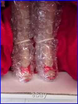 16 Tonner Tyler Wentworth Fashion Doll Holiray Gala Sydney Brunette NRFB