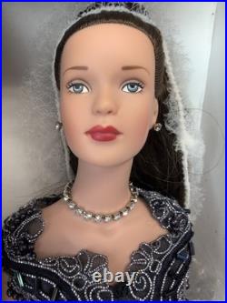 16 Tonner Tyler Wentworth Fashion Doll Santa Fe Art With Card & Pin With Box #U