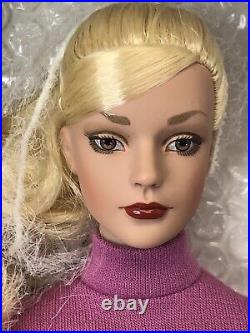 16 Tonner Tyler Wentworth Fashion Doll Sydney Chase Focus On Fashion With Box