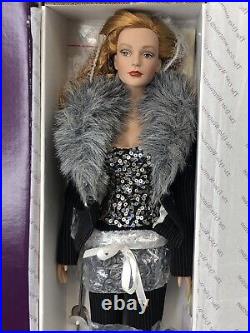 16 Tonner Tyler Wentworth Fashion Doll Sydney Chase Mover & Shaker Redhead MIB