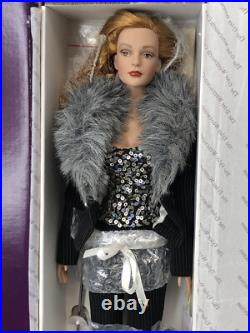 16 Tonner Tyler Wentworth Fashion Doll Sydney Chase Mover & Shaker Redhead MIB