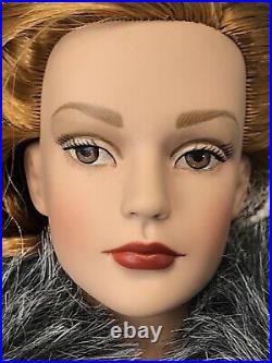 16 Tonner Tyler Wentworth Fashion Doll Sydney Chase Mover & Shaker Redhead MIB