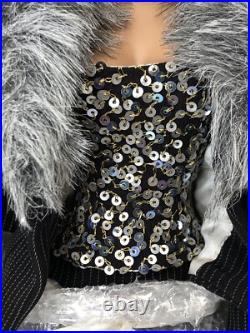 16 Tonner Tyler Wentworth Fashion Doll Sydney Chase Mover & Shaker Redhead MIB