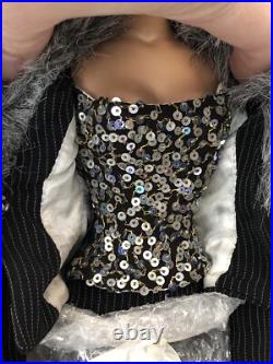 16 Tonner Tyler Wentworth Fashion Doll Sydney Chase Mover & Shaker Redhead MIB