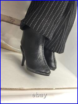 16 Tonner Tyler Wentworth Fashion Doll Sydney Chase Mover & Shaker Redhead MIB