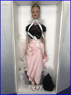 16 Tonner Tyler Wentworth Fashion Doll Theatre De La Mode Elegant Blonde MIB