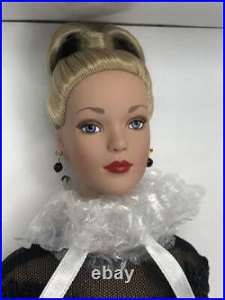 16 Tonner Tyler Wentworth Fashion Doll Theatre De La Mode Elegant Blonde MIB