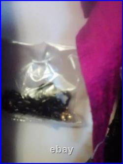 16 Tyler Wentworth Doll Weekend in Washington DC Brunette Gift Set, Charity