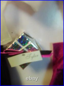 16 Tyler Wentworth Doll Weekend in Washington DC Brunette Gift Set, Charity