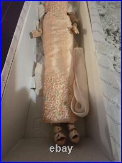 16 Tyler Wentworth Savoir Faire Sydney Doll & Outfit
