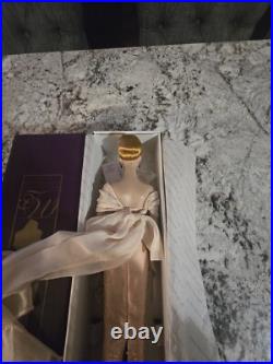 16 Tyler Wentworth Savoir Faire Sydney Doll & Outfit