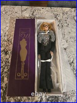 16 Tyler Wentworth Sydney ChaseMover & Shaker TW3203 TonnerDoll in Box