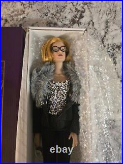 16 Tyler Wentworth Sydney ChaseMover & Shaker TW3203 TonnerDoll in Box