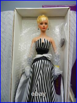 2001 Tonner Doll 16 Tyler Wentworth Black & White Ball Sydney Original Box