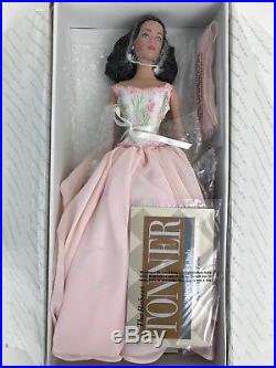 2001 Tonner Tyler Wentworth Romance 10th Anniversary Convention Doll LE 500 16