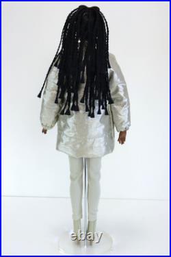 2002 Robert Tonner 16 Fashion Doll URBAN SPORT ESME Tyler Wentworth p