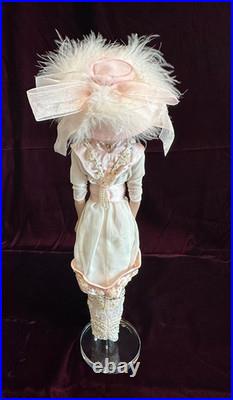 2002 Robert Tonner Tyler Wentworth HOPE 16 Fashion Doll COA -Stand- No Box