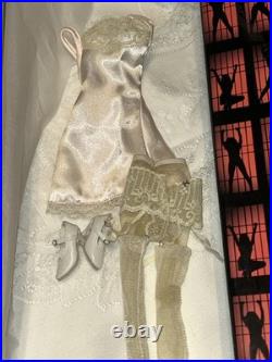 2003 Tonner Tyler Wentworth Chicago Velma Kelly Basic16 Doll 2 Outfits