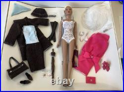 2005 Rare TONNER 16 Fashion Doll THE HOUSE OF Wentworth Regina Wentworth