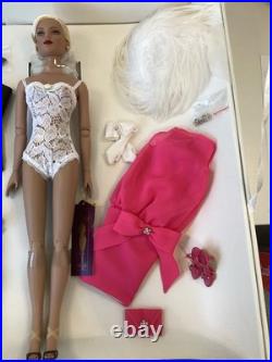 2005 Rare TONNER 16 Fashion Doll THE HOUSE OF Wentworth Regina Wentworth