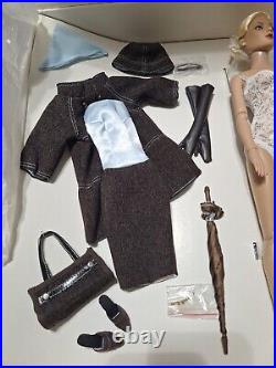2005 Rare TONNER 16 Fashion Doll Tyler Wentworth Regina Wentworth