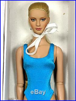 2005 Tonner Club RTW Jane Wheat Blonde NRFB 16 Doll Tyler Wentworth #RT1401