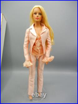 2005 Tonner Doll 16 Tyler Wentworth JUST DIVINE Limited Edition1500 in Box