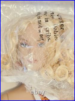 2006 Tonner Citrine Dream Tyler Wentworth 16 Fashion Doll NRFB