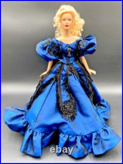 2007 Tonner Tyler Wentworth Versailles 16 Doll With Tiny Tailor Outfit